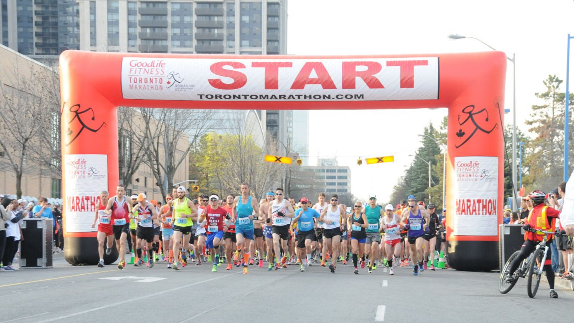 Toronto marathon takes over city streets, road closures in effect